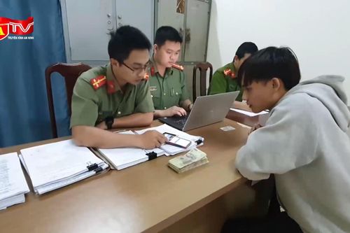 Nam thanh niên dùng 'facebook ảo' lừa bán đồ nội thất, chiếm đoạt hơn 7 tỷ đồng