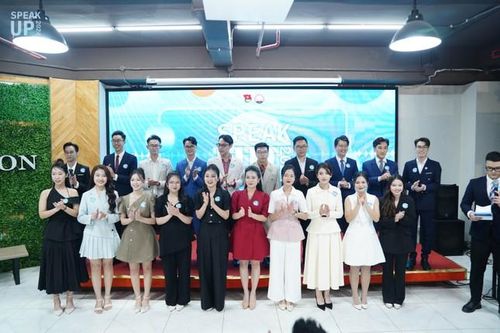 Trọn vẹn cảm xúc qua những màn tranh tài tại Bán kết Speak Up 2024
