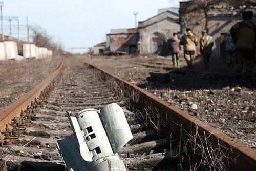 Báo Ukraine nói xảy ra vụ nổ trên tuyến đường sắt gần kho dầu Nga