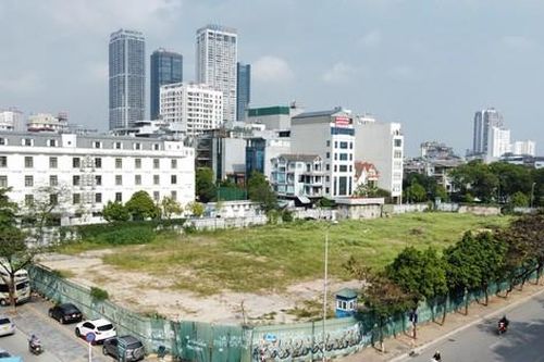 Toàn cảnh khu đất 4 mặt tiền quây tôn bị Thanh tra Chính phủ đưa vào 'tầm ngắm'