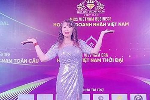 Nữ giám đốc 'bảo kê' xe quá tải từng thi hoa hậu
