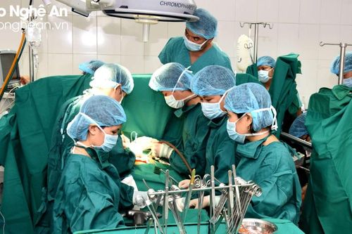 Phát triển hệ thống y tế công bằng, chất lượng, bền vững, kiểm soát tốt dịch bệnh