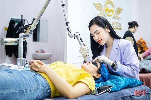 Các cơ sở làm đẹp ở Hà Tĩnh vào mùa cao điểm 'hút' khách
