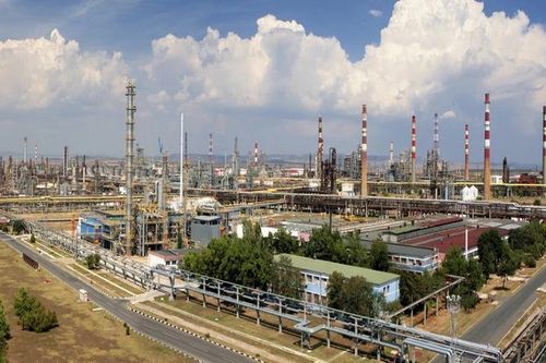 Công ty Azerbaijan để mắt đến nhà máy lọc dầu của Nga bên Biển Đen