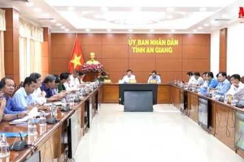 Tiếp tục thực hiện đồng bộ các giải pháp bảo đảm trật tự an toàn giao thông