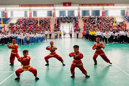 Gần 1.300 học tham dự Hội khỏe Phù đổng TP. Long Xuyên năm học 2023-2024