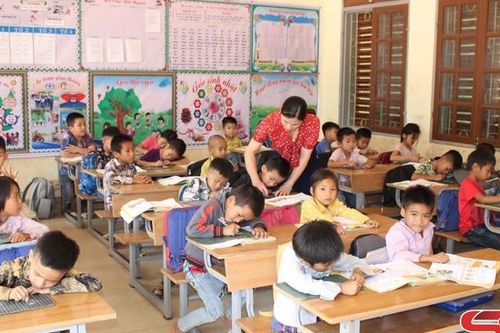 Tăng cường tiếng Việt cho học sinh vùng dân tộc thiểu số