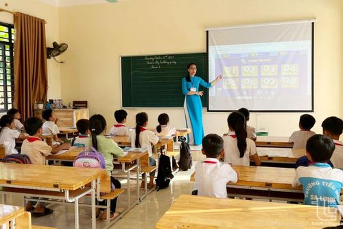Quan tâm đào tạo, bồi dưỡng cán bộ người dân tộc thiểu số