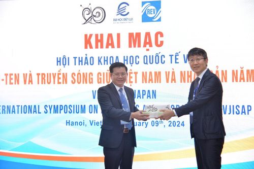 Khai mạc Hội thảo khoa học Quốc tế về Ăng-ten và Truyền sóng Việt Nam - Nhật Bản