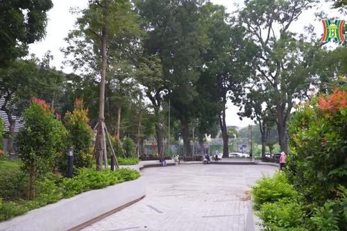 Diện mạo mới của vườn hoa Lê Trực