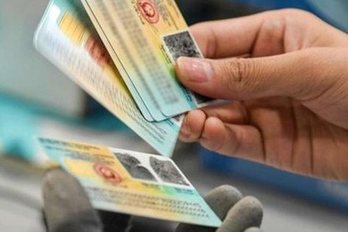 Mở tài khoản ngân hàng được không nếu chứng minh nhân dân bị mờ?