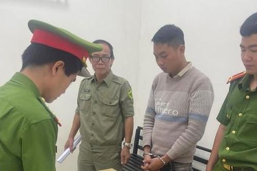 Bắt đối tượng dùng kiếm Nhật chém dã man chủ quán nước giải khát