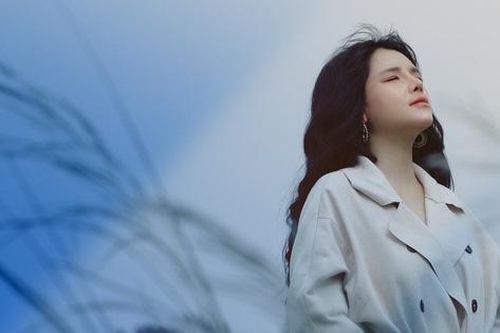 Á quân Thần tượng Bolero Tô Ngọc Hà trình làng MV nhạc trữ tình Mùa đông nhớ anh