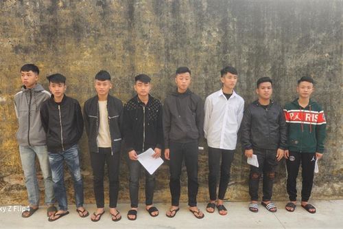 Bắt 9 thanh niên vác 'phóng lợn' gây rối, đuổi đánh người đi đường