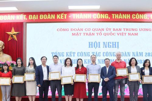 BẢN TIN MẶT TRẬN: Hội nghị tổng kết công tác công đoàn năm 2023 và triển khai nhiệm vụ năm 2024