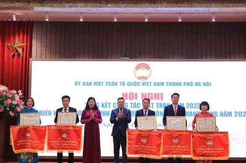 Tập trung chăm lo Tết cho người nghèo