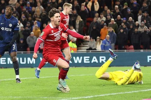 Bỏ lỡ cơ hội khó tin, Chelsea gục ngã trước đội hạng 2 ở bán kết Cúp Liên đoàn Anh