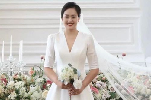 Hoa khôi bóng chuyền Việt Nam lập kì tích đặc biệt, sinh con trai sau hơn 1 năm giải nghệ