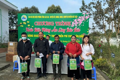 Tết về sớm ở A Mú Sung