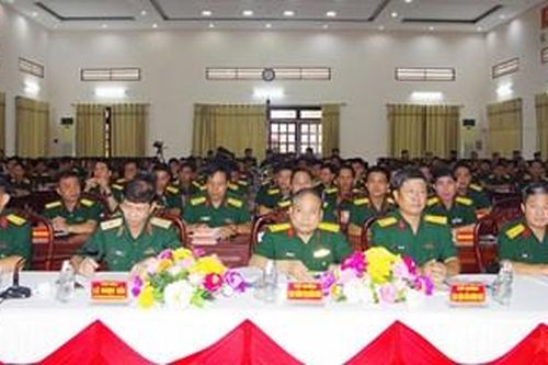 Quân khu 7 tập huấn cán bộ huấn luyện quân sự năm 2024