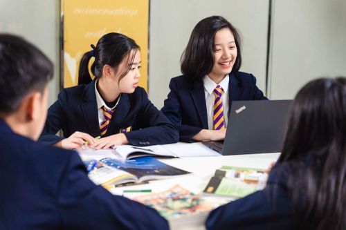Thi thử thách giải quyết vấn đề kinh doanh có thật dành cho học sinh THPT
