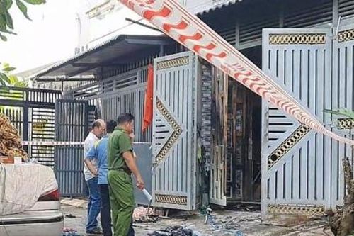 Khám nghiệm hiện trường vụ cháy nhà ở quận 12. TP HCM khiến 1 người chết