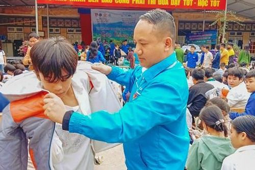 'Góp nắng gửi xuân' đến trẻ em vùng khó ở Sơn La