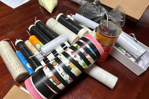 Dễ mất Tết vì tự chế, tàng trữ, sử dụng pháo nổ trái phép