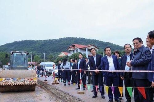 Thủ tướng yêu cầu Hải Dương, Quảng Ninh và Bắc Giang làm nhanh đường liên kết