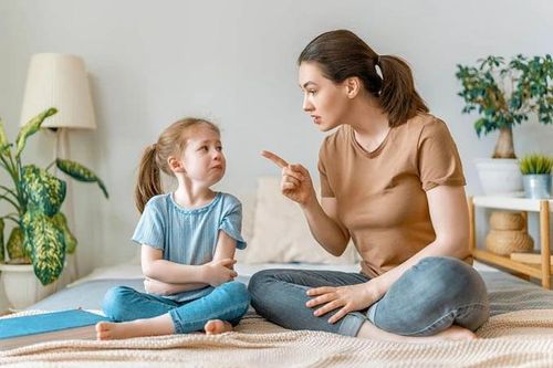 Lời nói dối giúp Edison thành nhà bác học nhưng vì sao cha mẹ lại không nên nói dối khi dạy con?