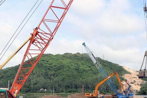Thủ tướng: Gỡ khó về định mức, đơn giá, vật liệu xây dựng công trình giao thông