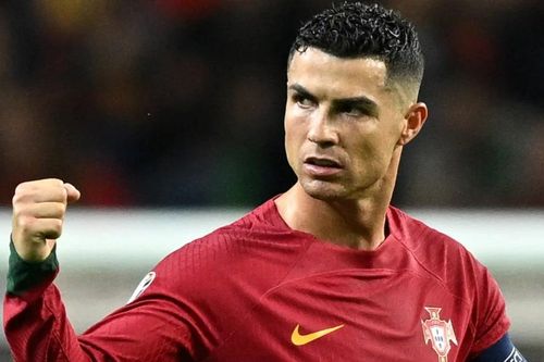 Cristiano Ronaldo - Cầu thủ ra sân nhiều nhất trong thế kỷ 21