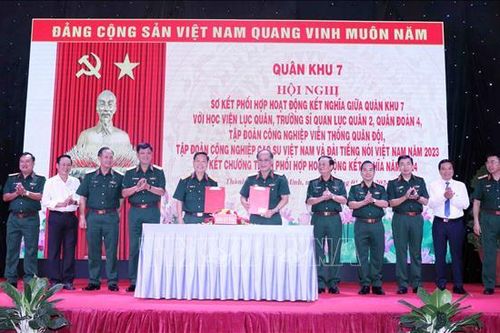 Quân khu 7 đẩy mạnh hoạt động kết nghĩa, phối hợp thực hiện nhiệm vụ quân sự - quốc phòng
