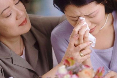 Nhìn chị dâu mếu máo hỏi vay 30 triệu mà tôi vừa tức vừa buồn cười