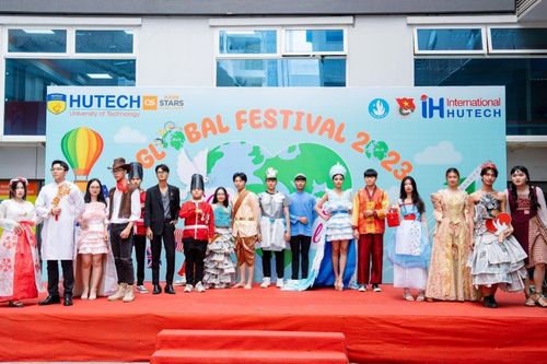 'Ngợp' trước loạt lễ hội quốc tế tại HUTECH: Không gian lý tưởng cho Gen Z mê khám phá văn hóa