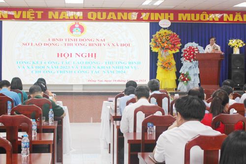 Cần đưa thông tin thị trường lao động, sàn giao dịch việc làm đến lao động thất nghiệp trong năm 2024