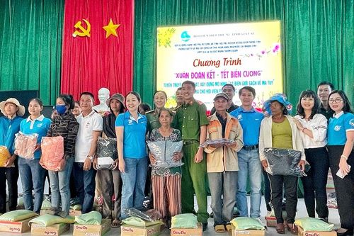 Xuân đến sớm nơi biên cương