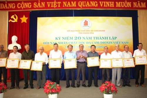 Kỷ niệm 20 năm Thành lập Hội Nạn nhân chất độc da cam/dioxin Việt Nam
