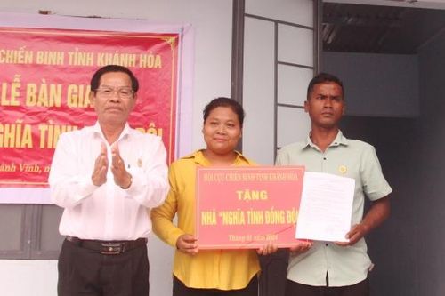 Hội Cựu chiến binh tỉnh: Bàn giao nhà nghĩa tình đồng đội cho hội viên có hoàn cảnh khó khăn