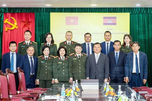 Đoàn công tác Bộ Nội vụ Vương quốc Campuchia thăm, làm việc tại Báo CAND