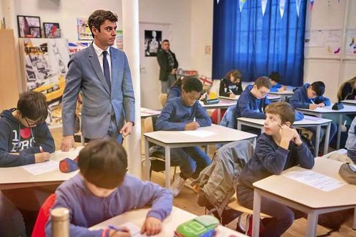 Những chính sách cải cách giáo dục gây tiếng vang của Thủ tướng Pháp Gabriel Attal