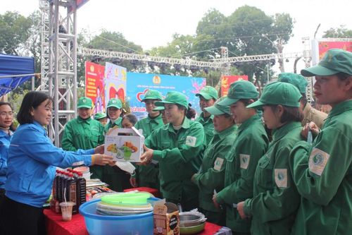 Phân bổ 2.000 suất quà trong chương trình 'Chợ Tết Công đoàn năm 2024'