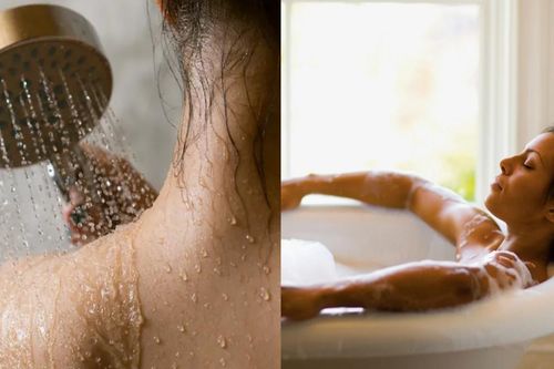 Tắm vòi hoa sen hay ngâm bồn tốt hơn?
