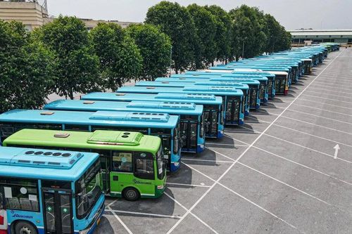 Toàn bộ xe buýt Hà Nội sẽ chuyển đổi sang năng lượng xanh vào năm 2035