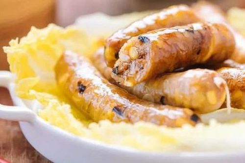 Tết sắp đến rồi học ngay cách làm món xúc xích mới toanh từ nguyên liệu gây bất ngờ