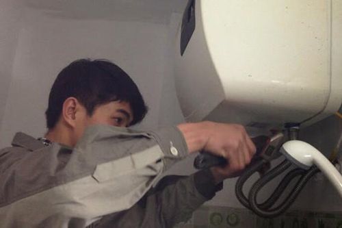 Cách sử dụng thiết bị điện an toàn và tiết kiệm trong mùa đông