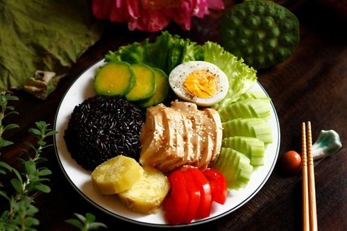 Người bị suy thận nên ăn uống thế nào để tránh bệnh nặng thêm?