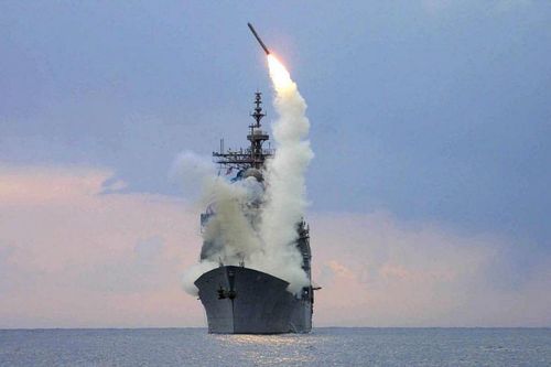 Tư lệnh Hải quân Nga lo ngại trước sự bao vây của... 7.000 tên lửa Tomahawk