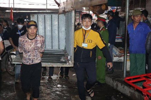 Quận Nam Từ Liêm: Cưỡng chế thi hành án dân sự tại chợ Sáng, Đại Mỗ