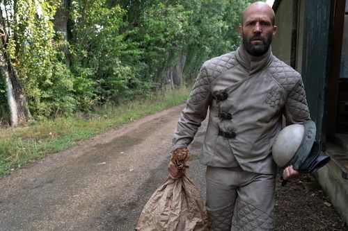 Jason Statham cùng các ngôi sao tạo sức hút trong 'Mật vụ ong'